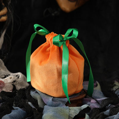 Drawstring Design Velvet Candy Gift Bag for Weddings and Parties Customized Logo Accepted