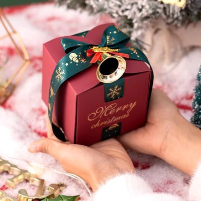 Customized Tote Bag Christmas Paper Gift Box Packaging with Recycled Materials