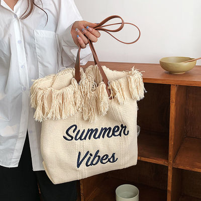 Stylish Ostrich Pattern Canvas Handbag Ideal for Casual Summer Outings and Shopping