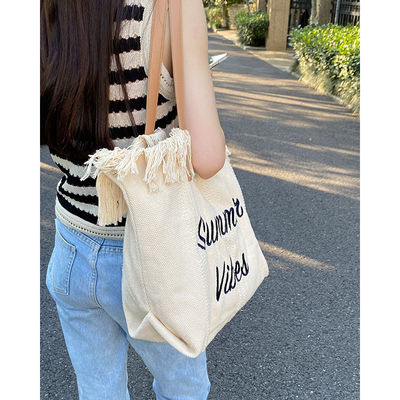 Stylish Ostrich Pattern Canvas Handbag Ideal for Casual Summer Outings and Shopping