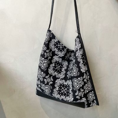 Open Closure Travel and Outgoing Ethnic Style Ladies Full Paisley Print Shopping Bag