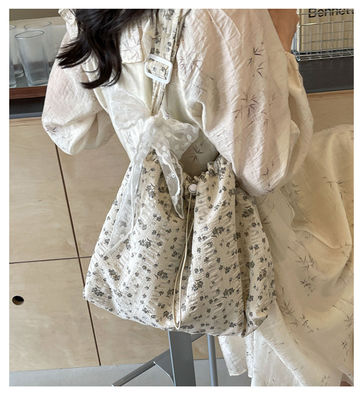 Simple Fashion Straw and Lace Shoulder Bag for Ladies Large Capacity Underarm Tote Bag