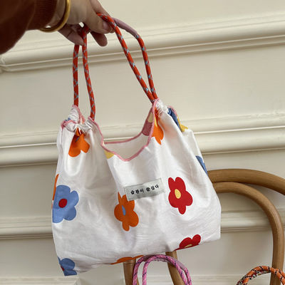 Polyester Lining Ins Large Capacity Floral Beach Canvas Bag for Eco-Friendly Shopping