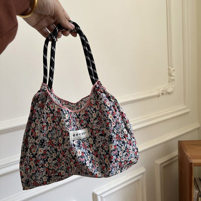 Polyester Lining Ins Large Capacity Floral Beach Canvas Bag for Eco-Friendly Shopping