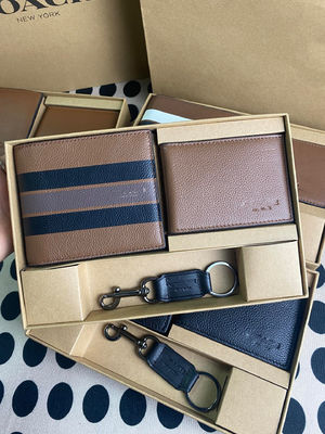 Casual Design Men's Wallet Made of Genuine Leather with Standard Card Holders