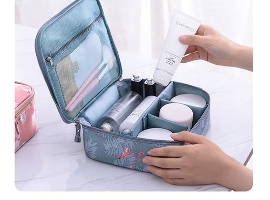 Outdoor Girl Cosmetic Bag Makeup Bag Women Toiletries Organizer With Fashionable Style