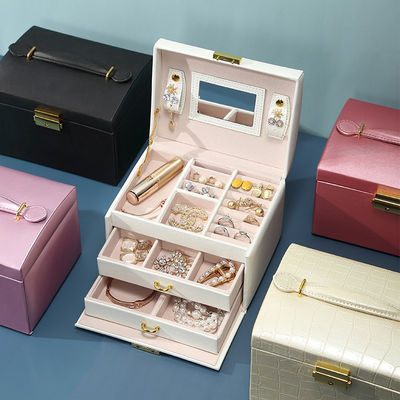 Accepable OEM/ODM Fashion Suit Travel Jewelry Boxes with Large Storage in Pu Leather