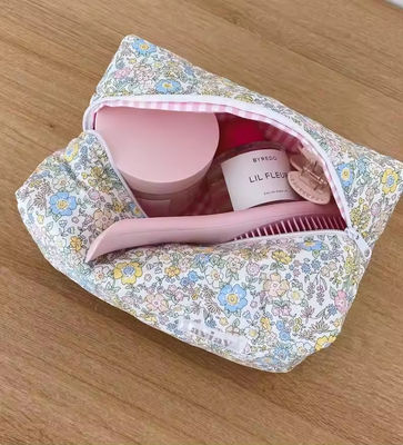 Zipper Closure Floral Cosmetic Bag for Toiletry Travel Customized Logo Summer Design