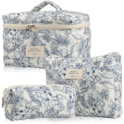 Lightweight Blue Gingham Makeup Pouch Newest Fashinable Style for Women's Travel Needs