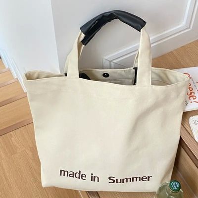 Large Capacity Shoulder Bag for Women's Sightseeing Adventures
