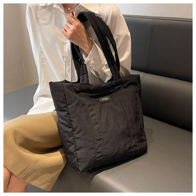 Large Capacity Puffy Handbag Newest Fashinable Style Custom Quilted Puffer Tote Bag