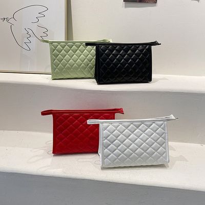 Polyester Cloth Quilted Travel Cosmetic Bags for Your Custom Logo Puffy Puffer Needs
