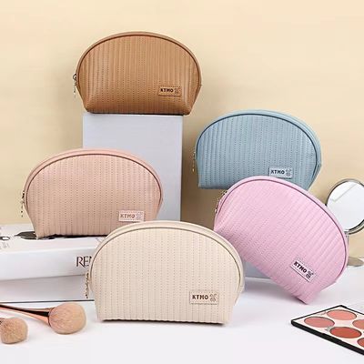 Daily Travel Cosmetic Pouch Custom Leather Makeup Bag for Toiletries and Cosmetics