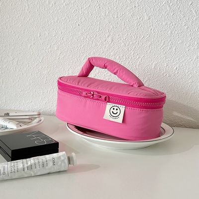 Customized Pattern Korean Polyester Makeup Bag for Spring Storage Delivery in 15 Days