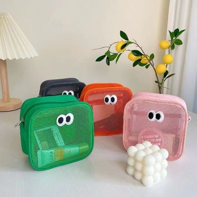Convenient and Durable Recycled Polyester Mesh 3D Storage Bag for Travel Toiletries