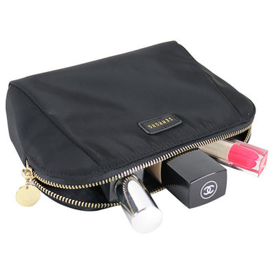 Customized Makeup Pouch Fashion Style Waterproof Nylon Cosmetic Bag with Big Capacity