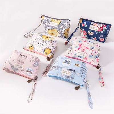 Flower Print Zipper Pouch Cute Floral Makeup Bag for Organizing Beauty Essentials