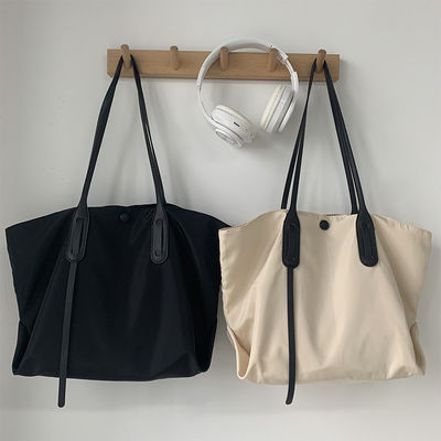 Zipper Messenger Bag Nylon Material Printed Logo Printing Shopping Bag for Daily Life