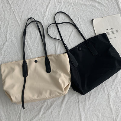 Zipper Messenger Bag Nylon Material Printed Logo Printing Shopping Bag for Daily Life
