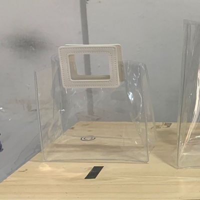 Open Closure Custom Clear PVC Gift Iridescent Tote Cosmetic Bag for Fashionable Look