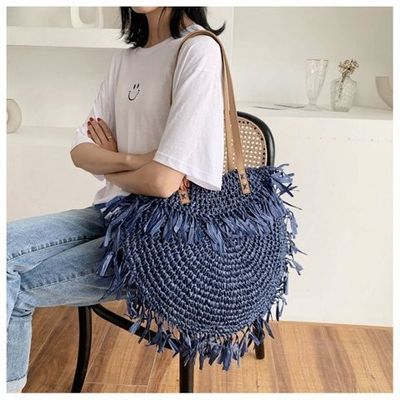 Acceptable OEM/ODM Summer Semicircular Fringed Straw Shoulder Bag for Handmade Beach