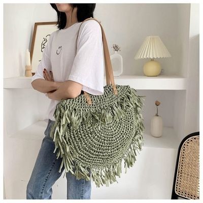 Acceptable OEM/ODM Summer Semicircular Fringed Straw Shoulder Bag for Handmade Beach