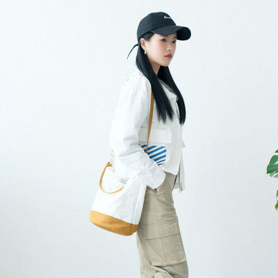 Round Bottom Cotton Tote Bag for Fashionable and Functional Shopping